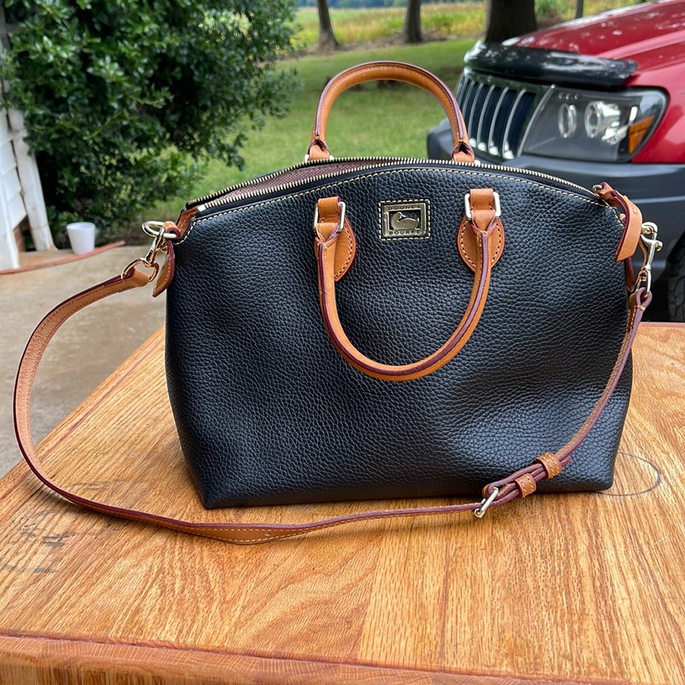 Dooney & Bourke bag